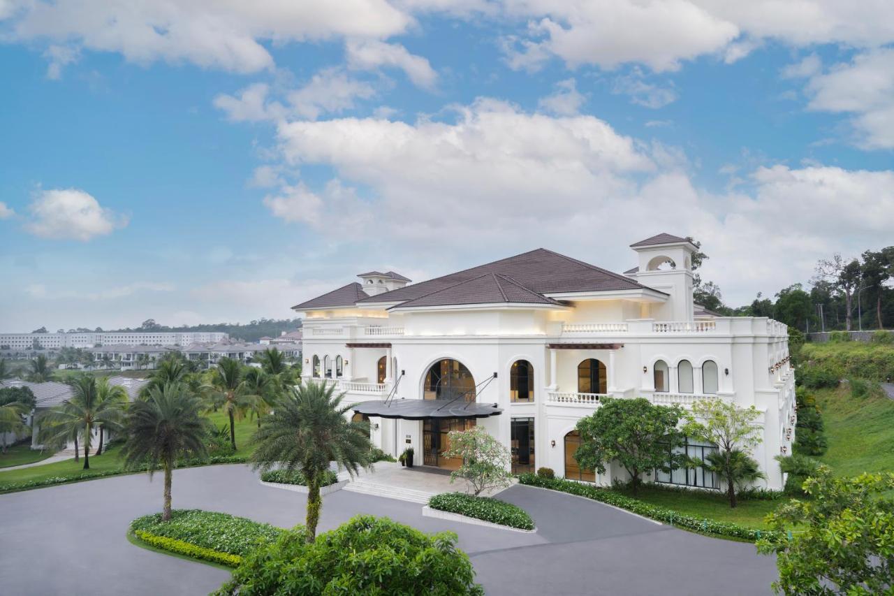 Melia Vinpearl Phu Quoc Hotel Exterior photo